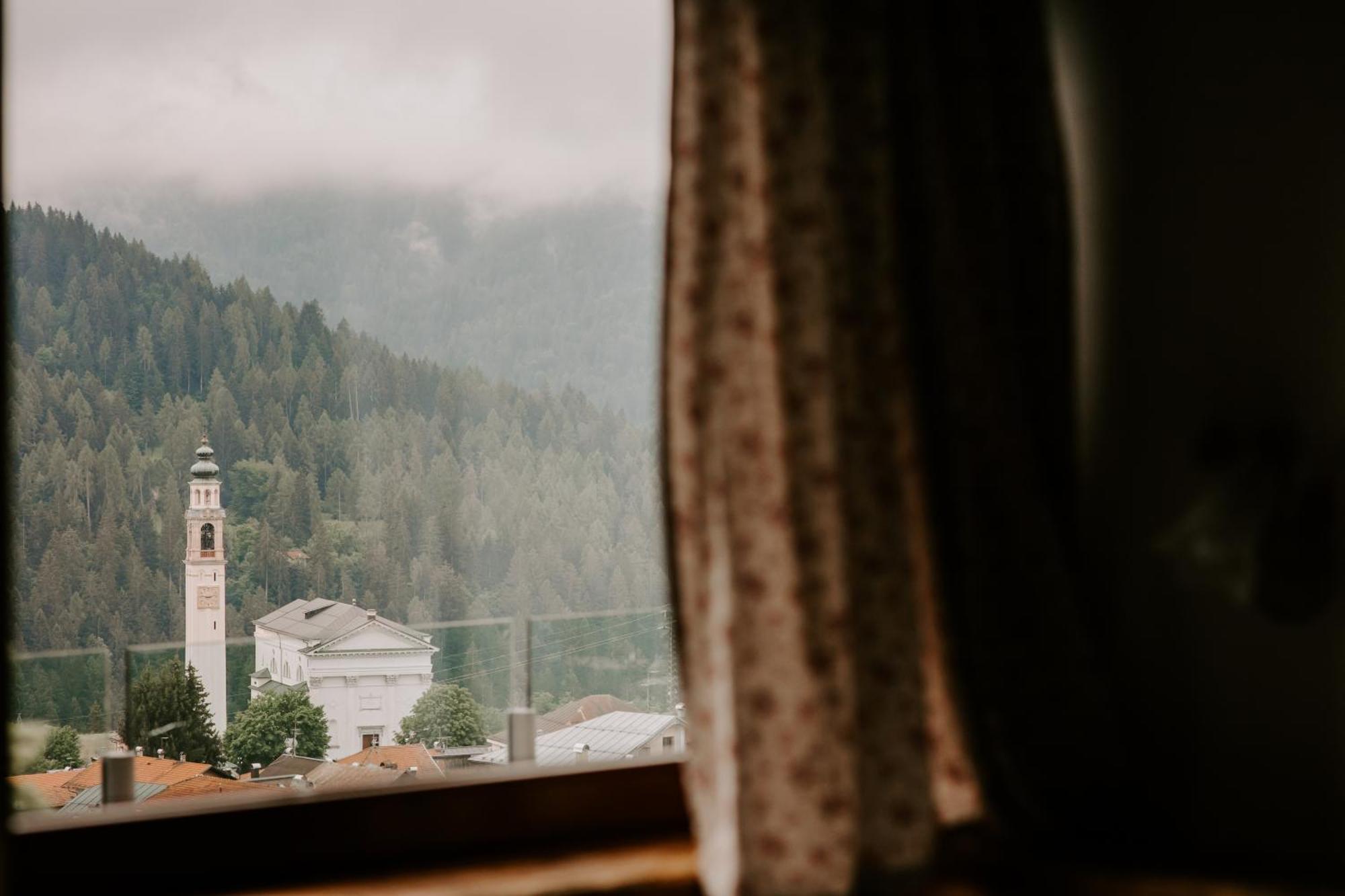 Fra Rose E Mughi Bed & Breakfast Domegge di Cadore Luaran gambar