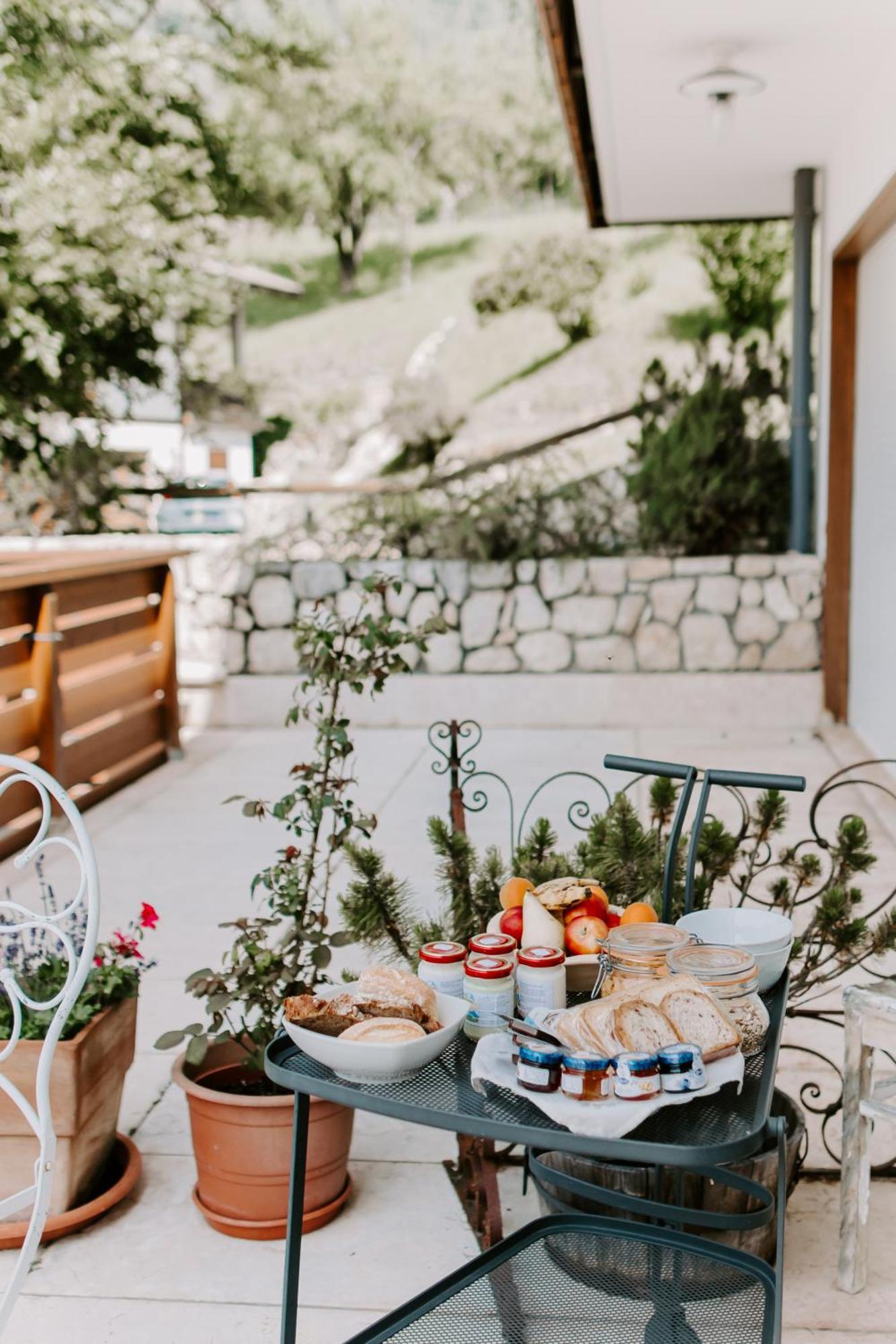Fra Rose E Mughi Bed & Breakfast Domegge di Cadore Luaran gambar