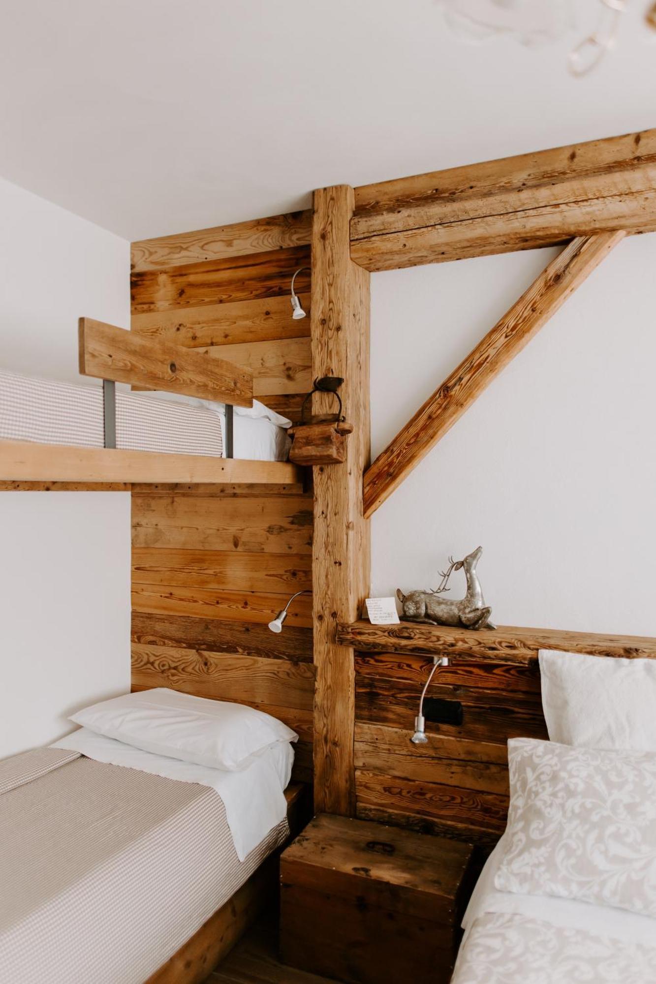 Fra Rose E Mughi Bed & Breakfast Domegge di Cadore Luaran gambar