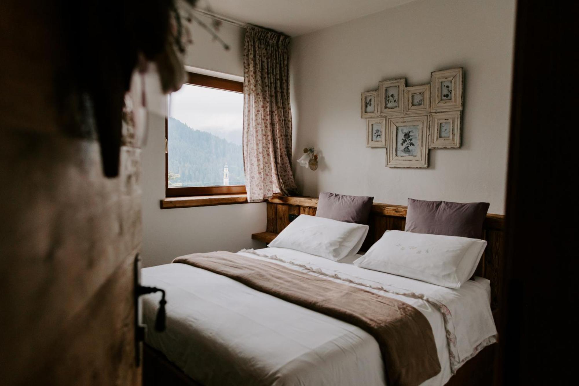 Fra Rose E Mughi Bed & Breakfast Domegge di Cadore Luaran gambar